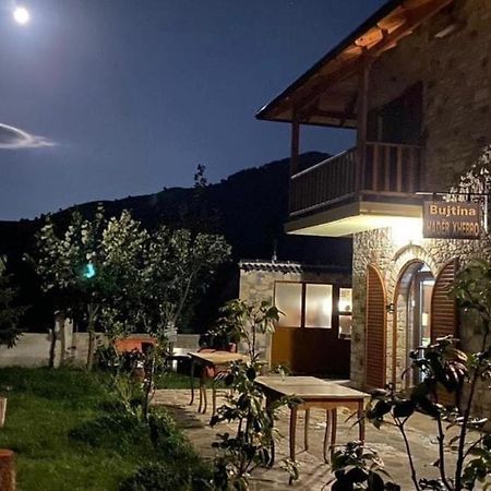 Bujtina Hader Xhebro Pansiyon Tepelene Dış mekan fotoğraf